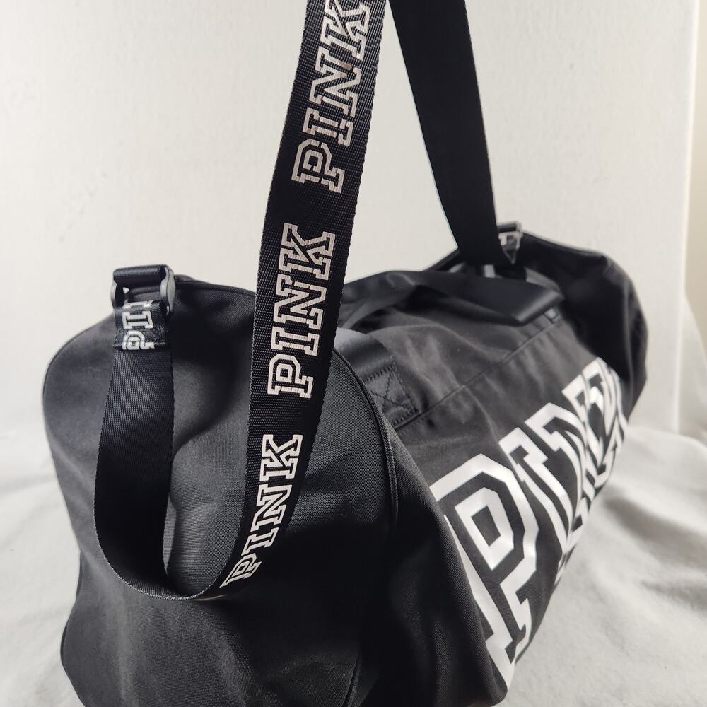 Victoria's Secret Pink Love Logo Large Black Overnight Duffle Gym Bag - Picture 4 of 7